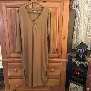 🐷 Old Navy Long Ribbed Maxi Dress